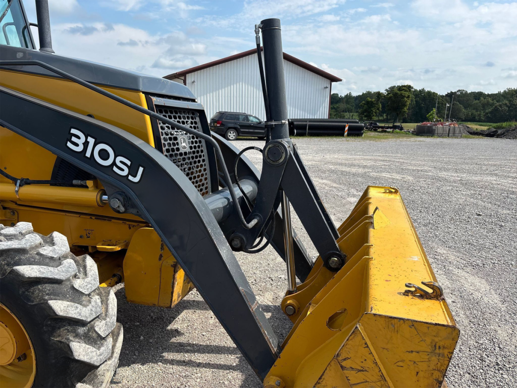2011 John Deere 310SJ