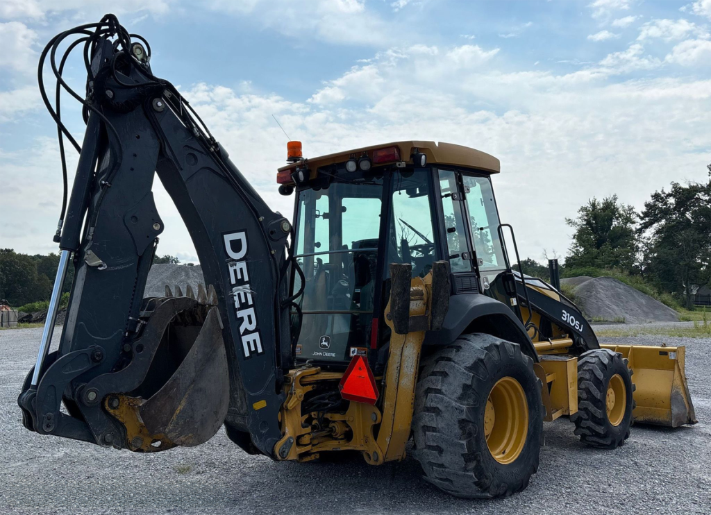 2011 John Deere 310SJ